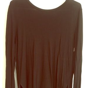 Aritzia black long sleeve tee split back